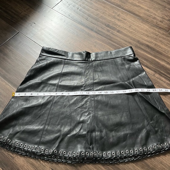 GILBERT vegan leather skirt with woven grommet detail - Picture 8 of 11